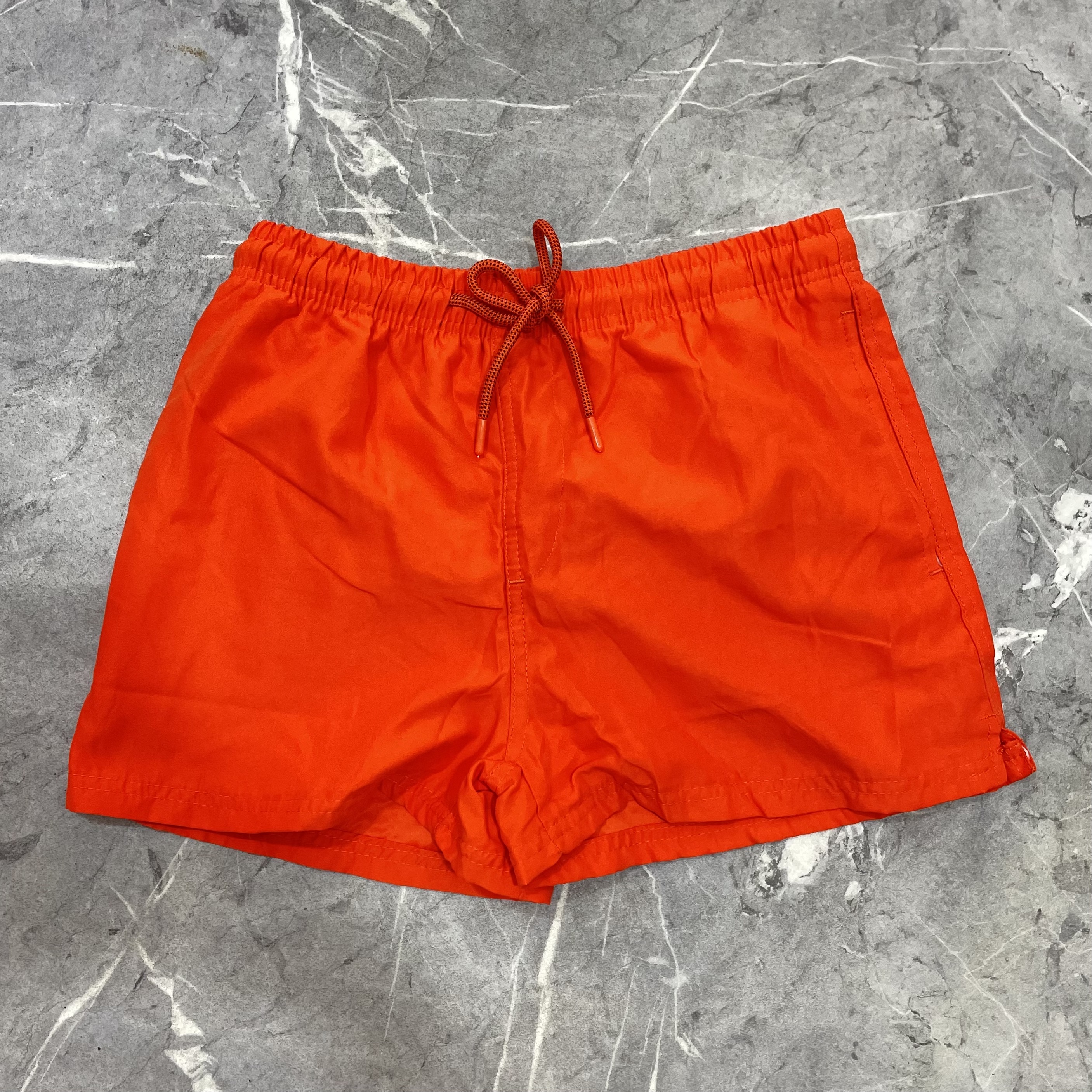 short-de-plage-or